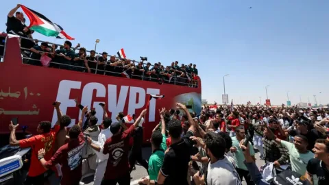 Pulang ke Mesir dengan Kepala Tegak: Timnas Disambut Bak Pahlawan Usai Tembus 16 Besar Piala Dunia