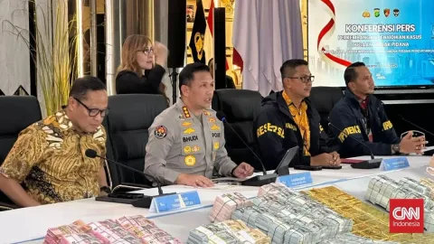 Polisi Geledah 13 Titik Kasus Batu Bara, Tersangka Belum Diumumkan