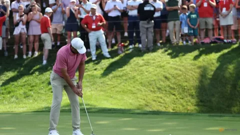 McIlroy Pimpin Skotlandia Terbuka, Scheffler Gagal Lolos Potong