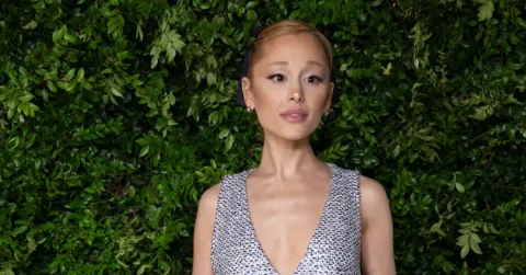 Bentrok Jadwal Tur, Ariana Grande Mundur dari American Horror Story