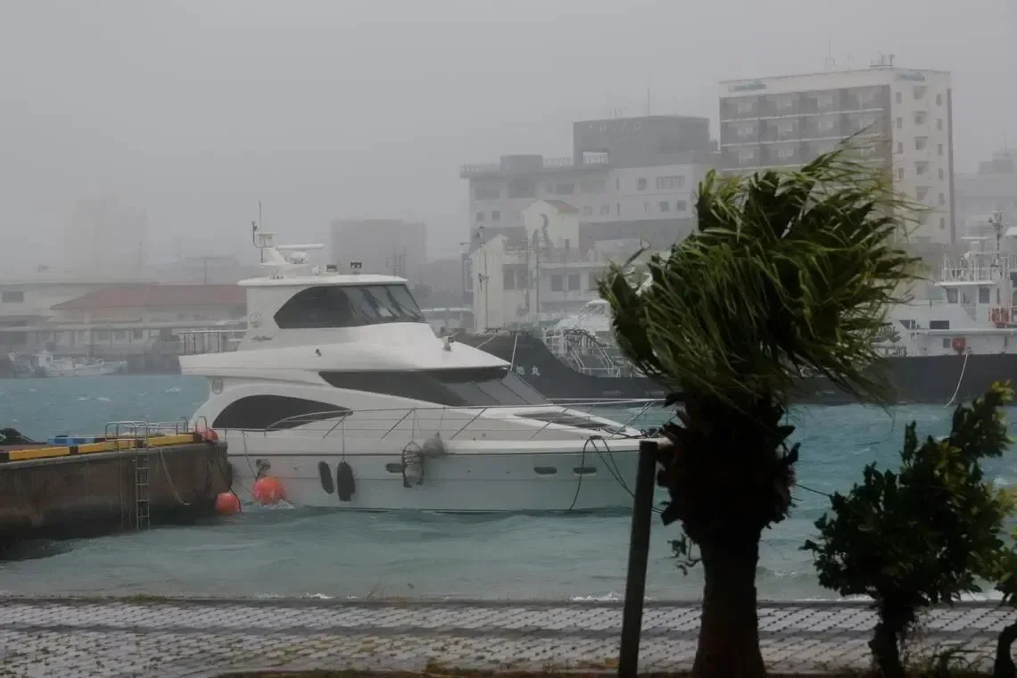 Topan Bavi Hantam Jepang dan Taiwan, China Siaga Banjir Besar