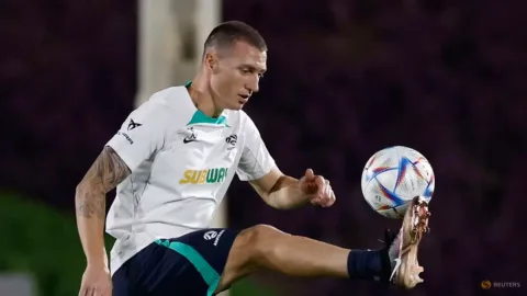 Pahlawan Kualifikasi Piala Dunia 2026, Mitch Duke Pensiun dari Timnas Australia