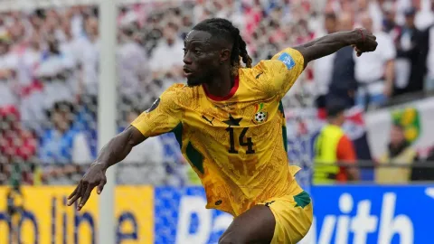 Piala Dunia 2026 Jadi Modal: Gideon Mensah Resmi Berseragam Cologne
