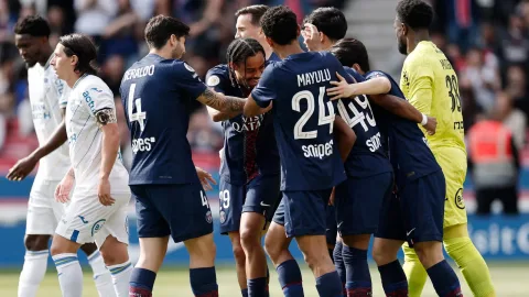 Aston Villa Siapkan Dana Besar, Incar Winger Muda PSG sebagai Pengganti Rogers