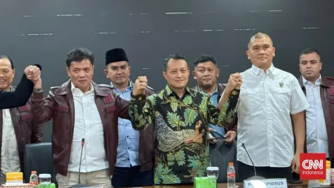Tiga Kasus Korupsi Eks Jampidsus Febrie Dilimpahkan ke Kejagung: Percepatan atau Sekadar Sinergi?