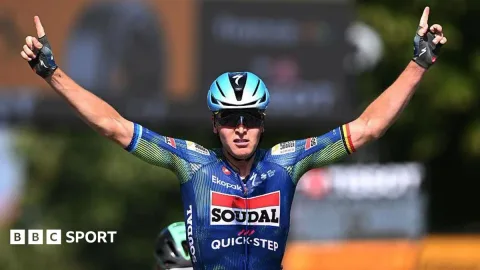 Merlier Gagap di 500 Meter Terakhir, Lalu Menyalip Semua: Dua Kemenangan Beruntun di Tour de France