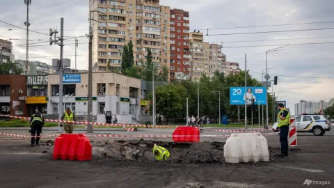 Rudal dan Drone Rusia Hantam Ukraina: Enam Tewas, Puluhan Luka, Kekurangan Amunisi Patriot