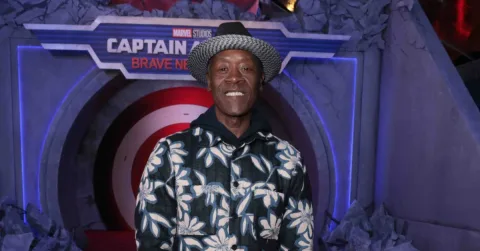 Don Cheadle: Pementasan 'Proof' Buka Mata soal Duka yang Merenggangkan Keluarga