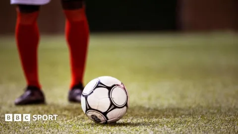 Studi Ungkap Risiko Depresi dan Kecemasan pada Mantan Pesepak Bola