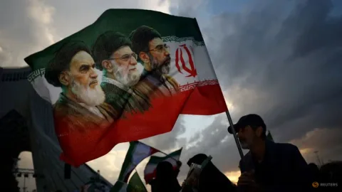 AS Desak Iran Jamin Keamanan Selat Hormuz: Ancaman Blokade Berujung Perang Harga Minyak