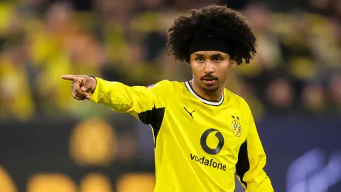 Dortmund Beri Izin Adeyemi Cari Klub Baru: Sinyal Perombakan Skuad?