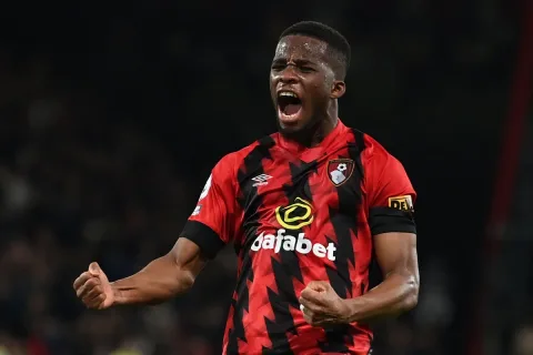 Genoa Gaet Hamed Traore: Gelandang Mahal yang Kini Turun Kasta