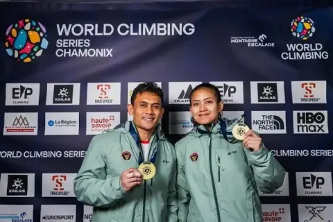 Indonesia Sapu Bersih Gelar Panjat Tebing Kecepatan di Chamonix, Desak dan Veddriq Tampil Gemilang