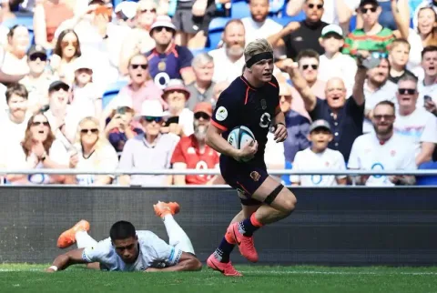 Tekanan Meningkat untuk Borthwick: Henry Pollock Layak Jadi Starter Lawan Argentina?