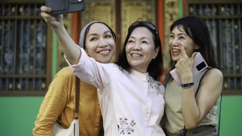 Pap Smear hingga Tes Kepadatan Tulang: Panduan Skrining Kesehatan Wanita dari Usia 20 hingga 60 Tahun