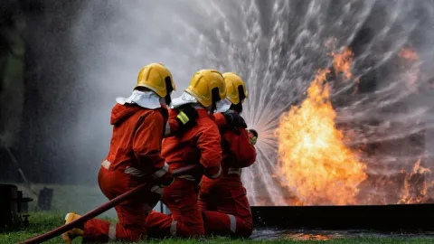 Kebakaran Pabrik Plastik di Tangerang, 35 Personel Dikerahkan