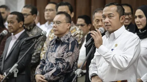 Istana Buka Suara soal Mundurnya Febrie dari Jampidsus: Tak Perlu Keppres