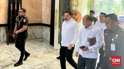 Kursi Ketua Satgas PKH Kosong: Kejagung Diminta Segera Buka Suara