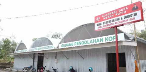Kopdes Merah Putih: Ketika Proyek Negara Berujung Meme dan Kritik Publik