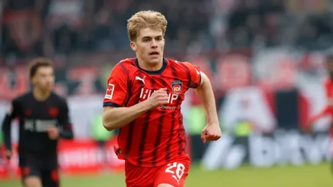 Augsburg Rekrut Bek Muda Hoffenheim dengan Kontrak Panjang
