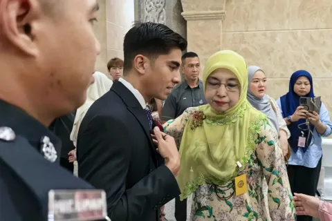 Bebas dari Jerat Hukum, Syed Saddiq Pilih Keluarga dan Fiancée