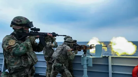 Beijing Tunjukkan Kekuatan Militer di Pasifik: Sinyal Normalisasi atau Eskalasi?