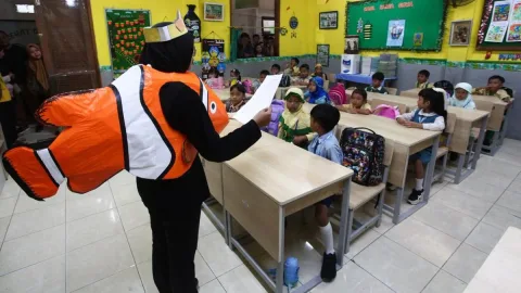 Golkar: Biaya Pendidikan Ideal Rp18 Juta per Siswa, Jauh dari Realita Dana BOS
