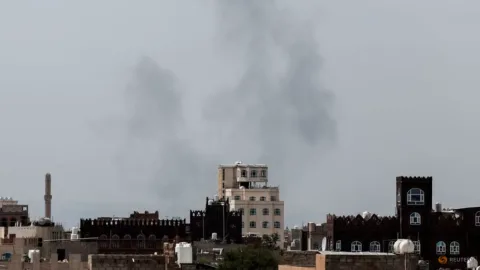 Houthi Tuding Saudi Serang Bandara Sanaa, Gencatan Senjata di Yaman Terancam