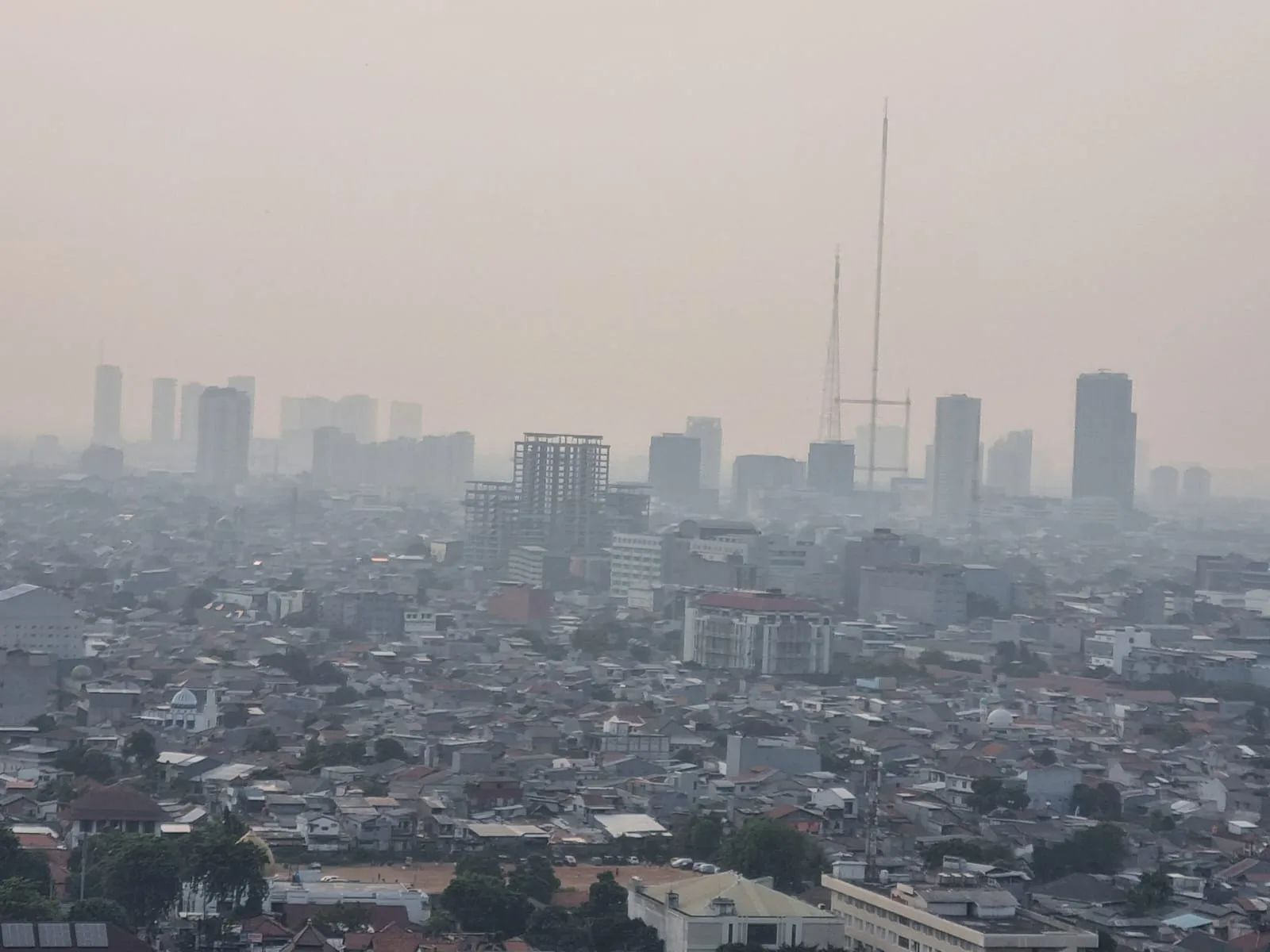 Polusi Udara Tak Hanya Rusak Paru, tapi Juga Menggerogoti Kesehatan Mental