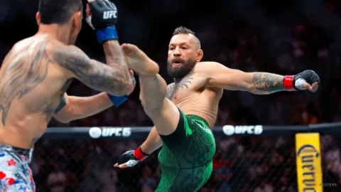 Karier McGregor di Ujung Tanduk: Cedera Lutut Kambuh, Operasi Jadi Pilihan