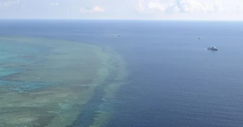 Filipina Perketat Pengawasan di Scarborough Shoal: Sepuluh Tahun Putusan Arbitrase Tak Hentikan Ekspansi China