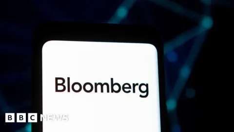 Gugatan Menang, Bloomberg dan Wartawannya Didenda Rp1,5 Miliar ke Menteri Singapura