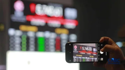 IHSG Stagnan di 6.000-an: Bank Jumbo Tertekan, Saham Konglomerat Tak Mampu Menahan