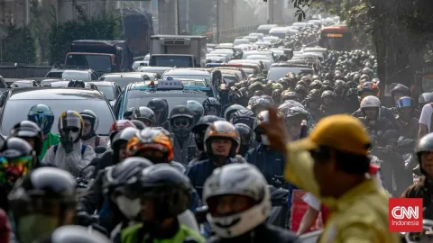 Pembongkaran JPO Tendean Lumpuhkan Lalu Lintas Jakarta Selatan