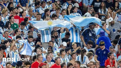 Argentina vs Inggris: Laga Sepak Bola yang Tak Pernah Lepas dari Politik Malvinas