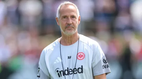 Adi Hütter Kembali ke Frankfurt: Misi Bangkitkan Die Adler dari Keterpurukan