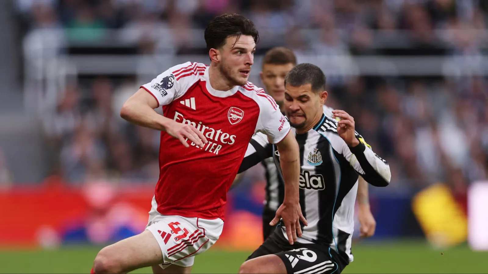 Arsenal Diminta Alihkan Incaran ke Bouaddi, Bukan Guimaraes