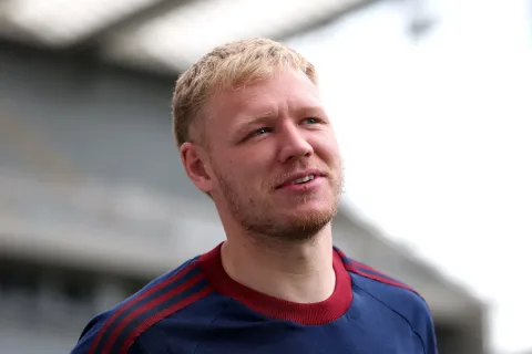 Torino Incar Kiper Inggris Aaron Ramsdale Usai Southampton Degradasi
