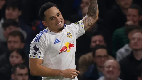 Leeds Berburu Roony Bardghji: Risiko Baru ala Noah Okafor