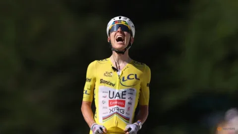 Pogacar Pesta di Hari Bastille: Solo Attack yang Menggetarkan Tour de France