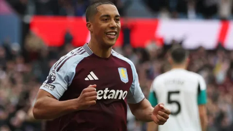 Adam Wharton Incaran Aston Villa: Suksesor Muda Tielemans Bernilai £100 Juta