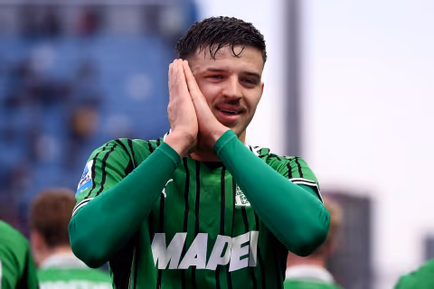 Leeds United Kunci Bek Muda โฌ40 Juta, Juventus Raup Setengahnya