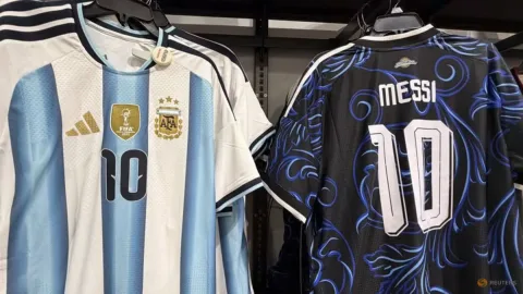 Jersey Hitam Argentina: Antara Mitos, Sejarah, dan Tekad di Semifinal Piala Dunia