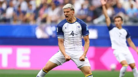Leeds United Ganda Kekuatan Lini Belakang: Incar Oumar Solet Usai Rekrut Muharemovic