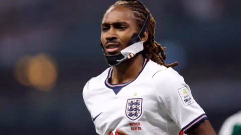 Everton Beralih ke Bek Muda Genoa: Alternatif Lebih Murah dari Djed Spence