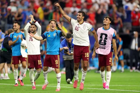 Spanyol Samai Rekor Italia, Satu Kemenangan Lagi untuk Catatan Sempurna