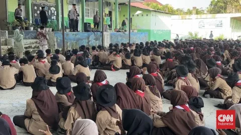 Ledakan Bom di MAN 3 Padang: Wamenag Soroti Faktor Psikologis dan Perundungan