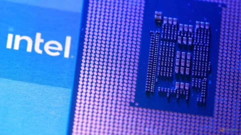 Intel Mulai Gunakan Mesin ASML Rp6,4 Triliun untuk Chip Laptop Flagship