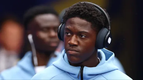 Bouaddi, Mainoo, dan Masa Depan Lini Tengah Manchester United
