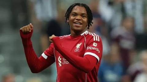 Liverpool Incar Bradley Barcola Rp 128 Miliar: Rekrutan Baru atau Ancaman bagi Rio Ngumoha?